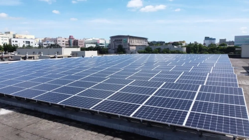 台中酒廠二期1037.88kW屋頂型太陽能案場實景圖